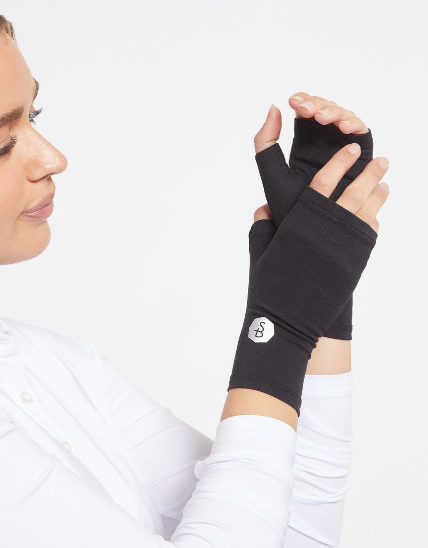 Women's Sun Hand Covers | UPF 50+ Sensitive Collection